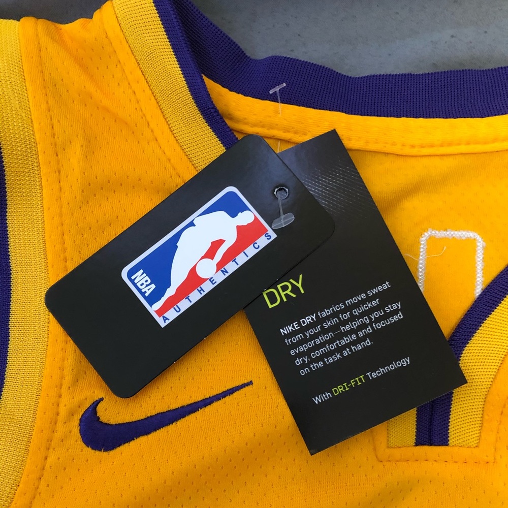 Kobe Bryant jersey - Picture 3 of 3